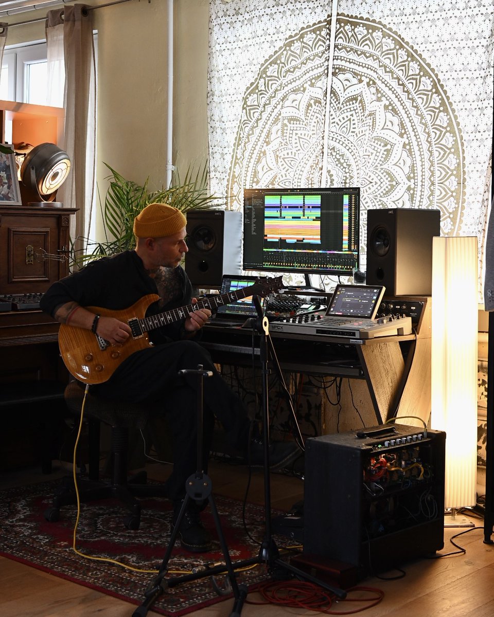 Sine Music tweet media