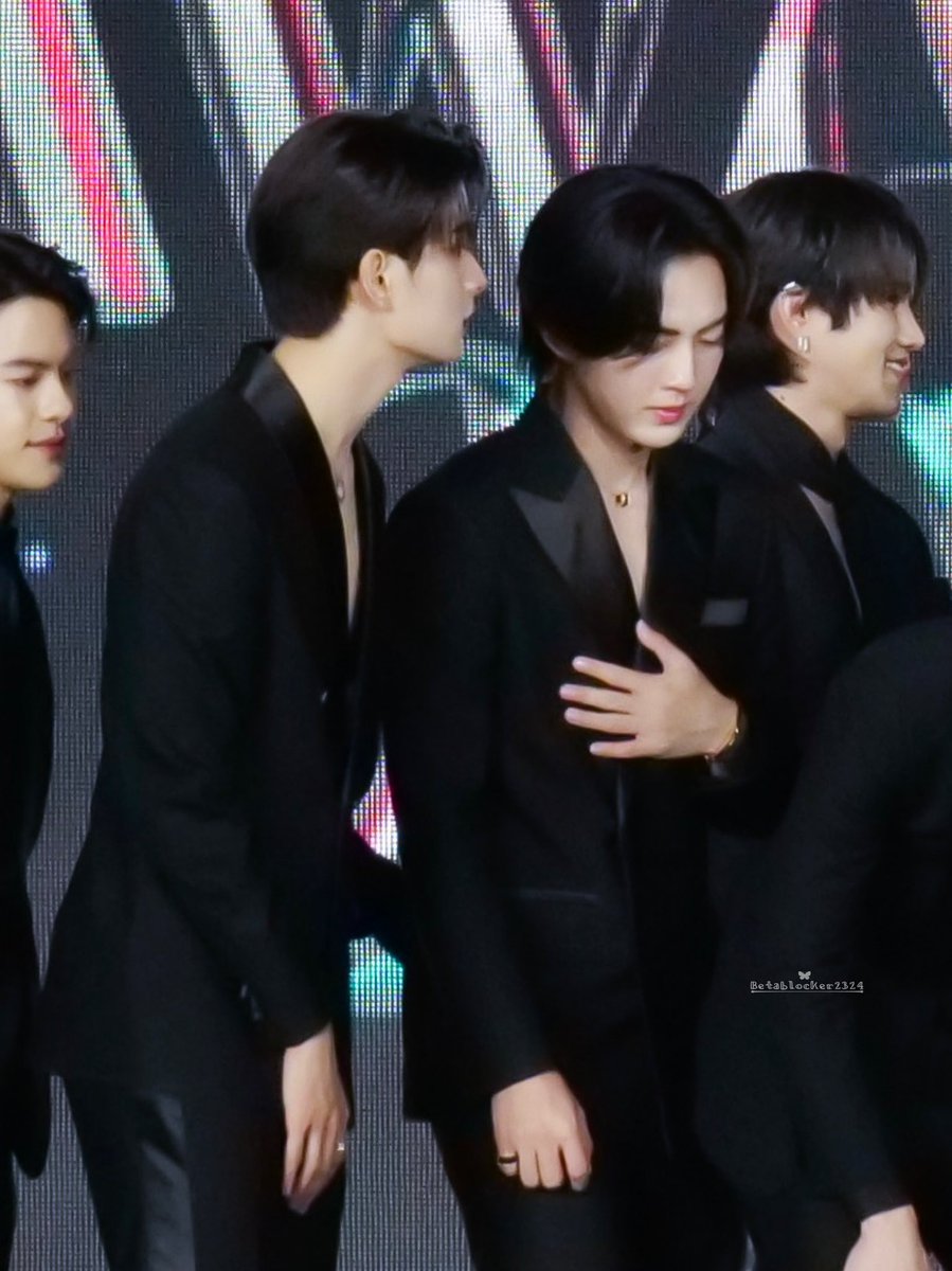 yourbabe! 🐈‍⬛💘 (@goodbyemy_b) on Twitter photo 