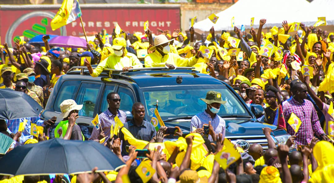 NRMOnline's tweet photo. Massive!

Kizinda Playground in Bushenyi District erupted into vibrant jubilation as the NRM Presidential Flagbearer, @KagutaMuseveni, accompanied by First Lady Maama @JanetMuseveni made his way through the cheering crowds and was welcomed by a long line of senior party leaders. Later he will address the gathering. #ProtectingTheGains