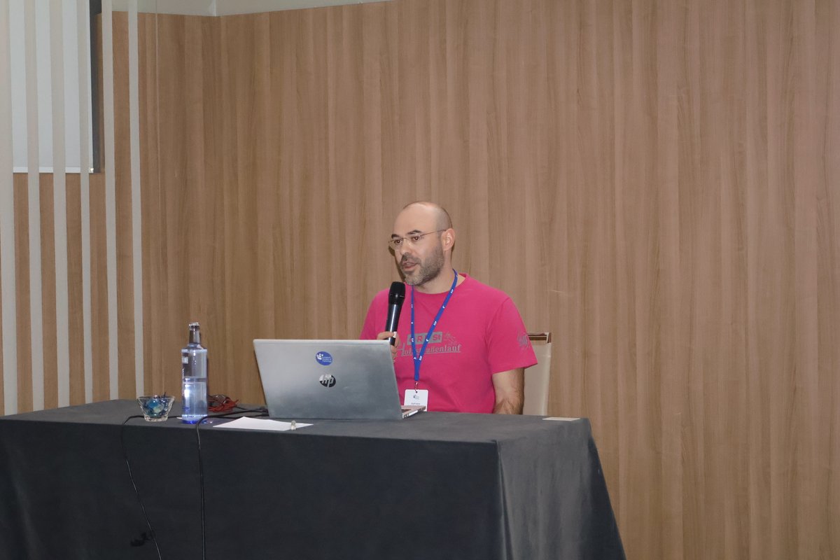 ESP_Pathology's tweet image. We are almost at the end of the #EScoP course for Lung &amp;amp; Thymic #pathology!

As is our EScoP course tradition, we offer the opportunity to participants to share their own cases!
Our courses are a prime opportunity for interactive learning, and constructive discussions!

#PathX