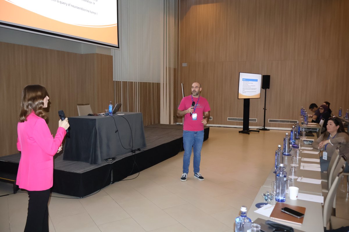 ESP_Pathology's tweet image. We are almost at the end of the #EScoP course for Lung &amp;amp; Thymic #pathology!

As is our EScoP course tradition, we offer the opportunity to participants to share their own cases!
Our courses are a prime opportunity for interactive learning, and constructive discussions!

#PathX