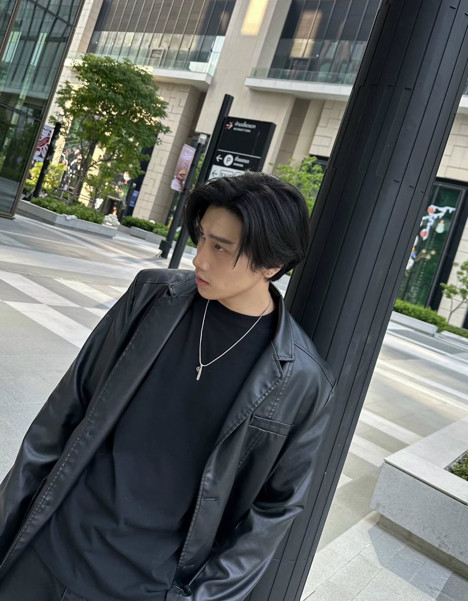 ตามหลักวิทยาศาสตร์คนเราขาดน้ำกับออกซิเจนไม่ได้ แต่หนูว่าไม่ใช่ น่าจะพี่มากกว่า