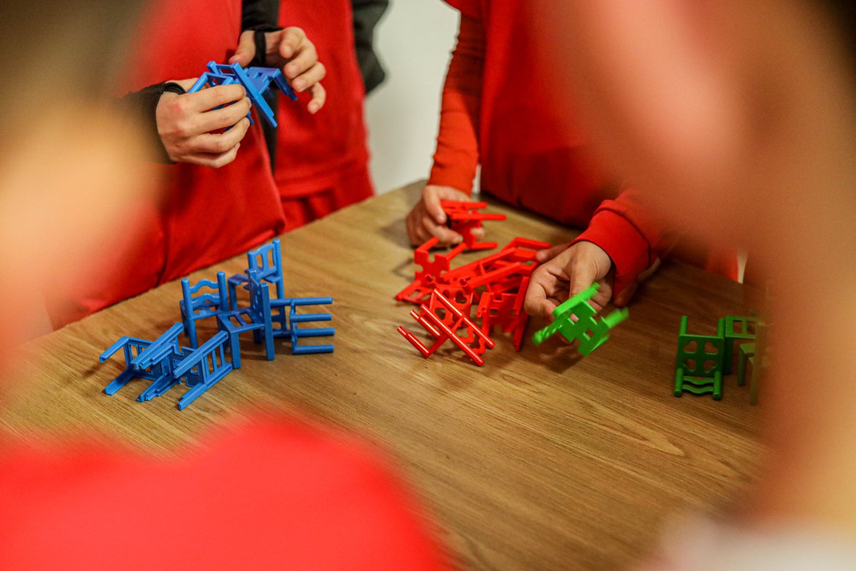 𝐓𝐫𝐞𝐧𝐢𝐧𝐠 𝐦𝐞𝐧𝐭𝐚𝐥𝐧𝐲! 👨‍🏫

Tym razem młodzi Koroniarze dowiedzieli się więcej na temat koncentracji i emocji w drużynie!🧘

Zajęcie przeprowadziła Pani Agnieszka Janicka-Maj! 💛❤️
__
<a href="/SGP_INDUSTRIA/">ŚGP INDUSTRIA</a> #industria