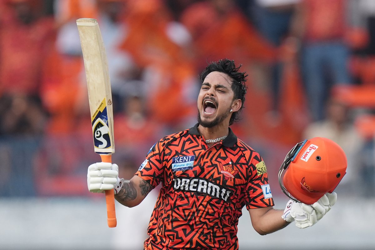 cricbuzz's tweet image. 🔥 After a blazing 113* last game, Ishan Kishan falls just 7 short of another ton today against Saurashtra. 

So close! 😮‍💨

#SMAT #SMAT2025 #IshanKishan