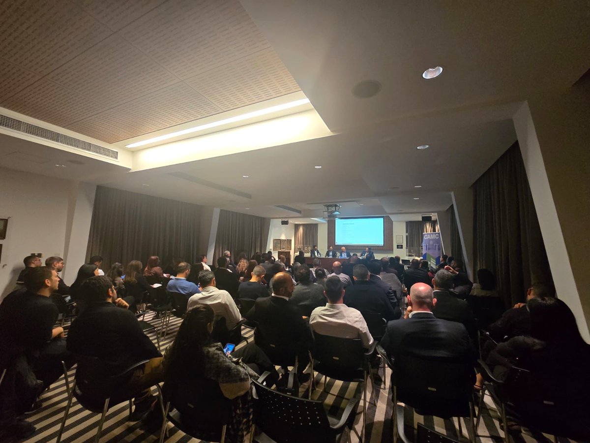 Μια υπέροχη εκδήλωση του Κυπριακού Κέντρου Διαιτησίας &amp; Διαμεσολάβησης πραγματοποιήθηκε στη Λευκωσία όπου παρουσιάστηκαν τα πολλά πλεονεκτήματα των εναλλακτικών μορφών επίλυσης εμπορικών και αστικών διαφορών.
Σε ένα πυκνό ακροατήριο από επιχειρηματίες και δικηγόρους, με τη