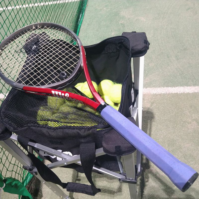 TS_BLACKSOX's tweet photo. 三ッ沢ジュニアテニススクール

今日のフォアハンドのポイントは『肋骨で肩甲骨-肘の内側を押す』でした。

毎週火曜日・金曜日　17:30-18:55 https://t.co/JKJgvOoMaR https://t.co/K6HdxTgn5x