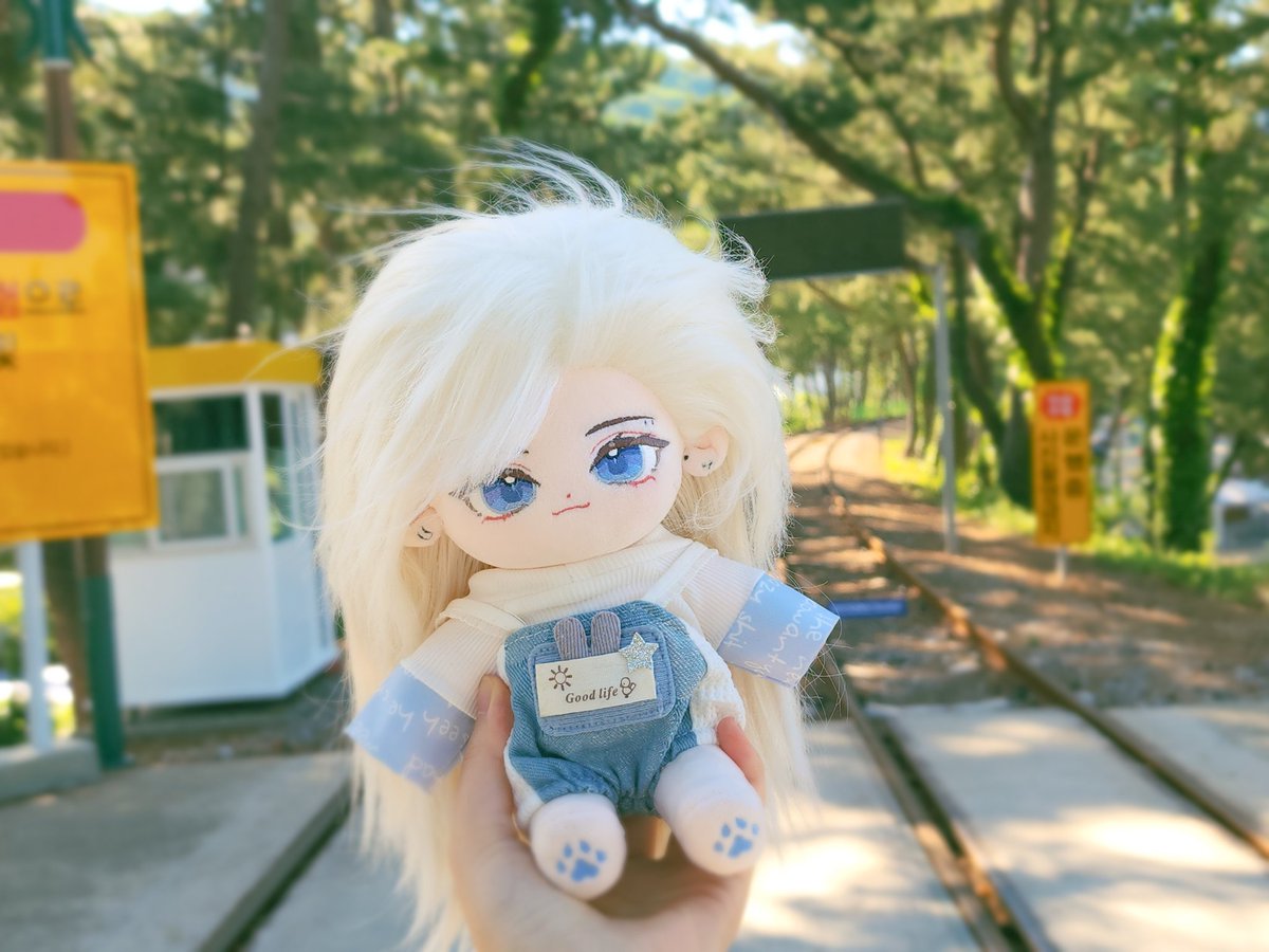 moggidolls's tweet photo. 이때 찍은 사진들을 너모 좋아해서
다시 여름으로 회귀하고 싶어요
(⑉ｰ . ｰ⑉) https://t.co/5c4wOnRQKT