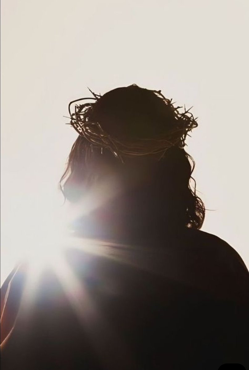 Mi padre ha partido a la morada Celestial...

Gracias, Padre Santísimo por el tiempo que me lo prestaste.

Dale señor el descanso eterno y luzca para él la luz perpetua, que descanse en paz así sea🙏