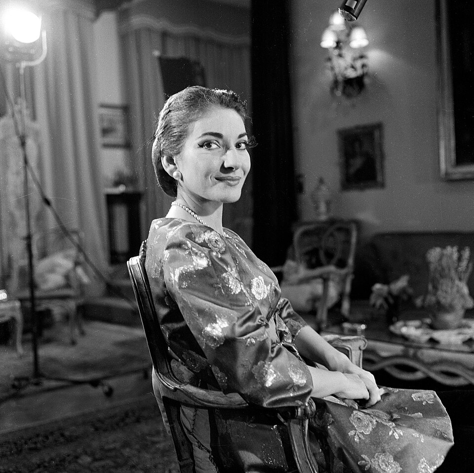 ClassicalHQ's tweet image. Maria Callas – “La Divina” – was born on this day in 1923! (Dec 2, 1923 - Sept 16, 1977) Enjoy her striking voice on our Opera Highlights &amp;amp; Operas channels today:
ClassicalRadio.com/operahighlights
ClassicalRadio.com/operas

•

#MariaCallas #OperaLegend #Opera #ClassicalRadio #ClassicalMusic