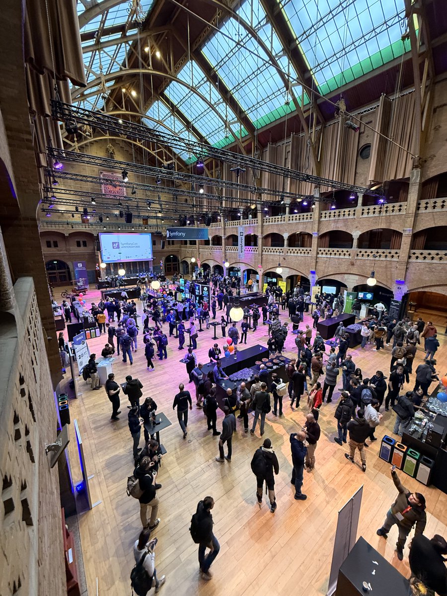 OBarcz's tweet image. PHP continues to thrive, regardless of what the skeptics say — and Symfony has become the “standard library PHP has been missing for decades.”

#php #symfony #symfonyconamsterdam2025