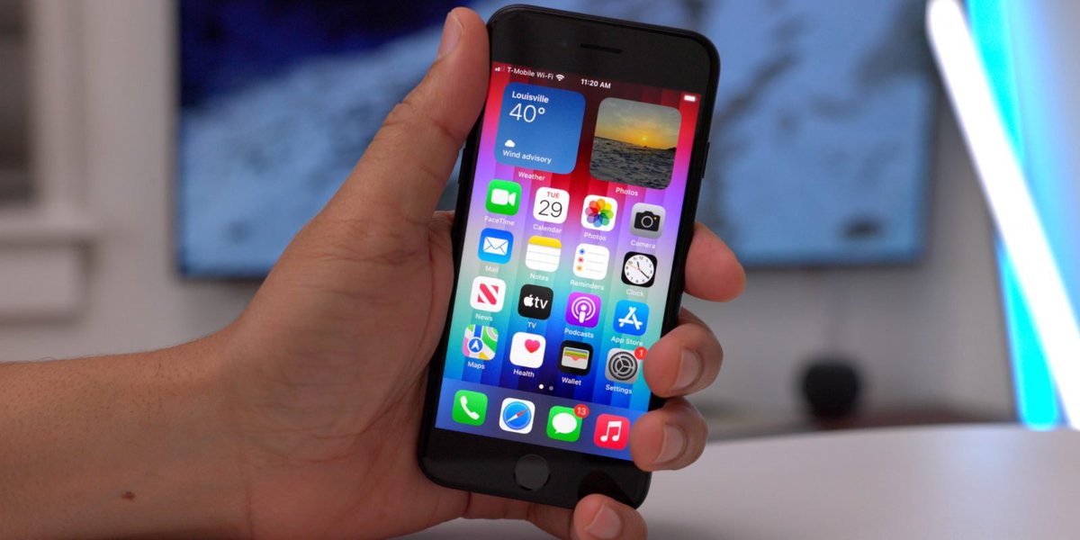 AppleX4_'s tweet image. Los iPhone SE originales, el iPad Pro 12,9” 2ª gen y modelos Hermès/Nike del Apple Watch Series 4 pasan oficialmente a la lista de OBSOLETOS.
Toca asumir que algunos clásicos ya no tendrán soporte. ⏳📱
#Apple #iPhoneSE #iPadPro