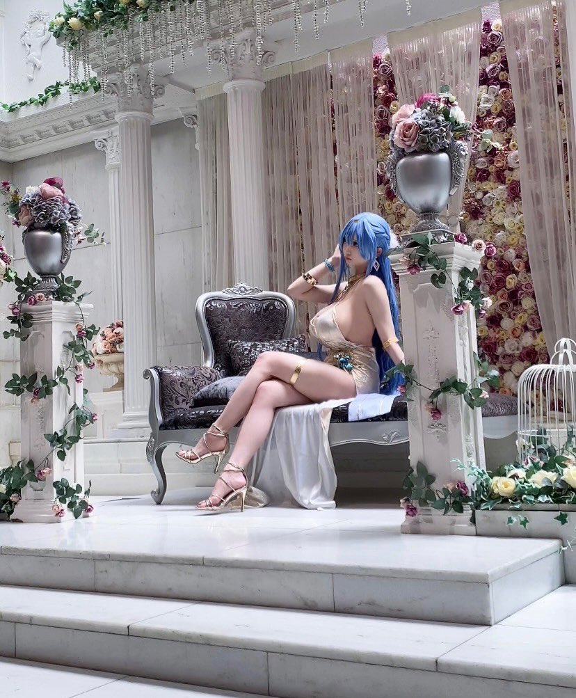 シャンデリアライト(遠い)