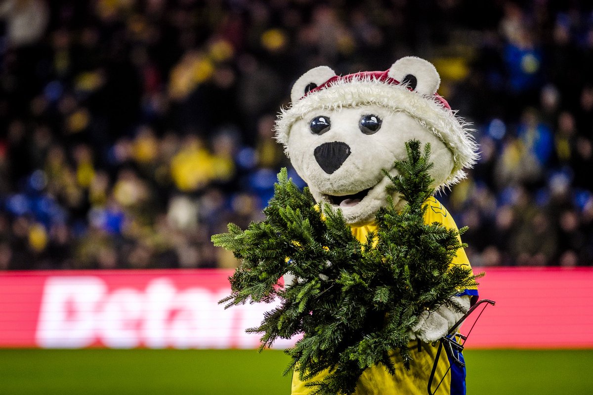 roberthendel's tweet photo. Mandagsbold … #sldk #biffcf https://t.co/069SyC7PSQ