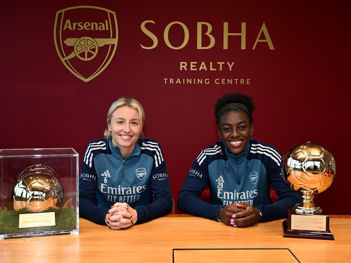 Our golden Gunners 🤩

Michelle Agyemang has been named the 2025 Golden Girl and Leah Williamson has been named the 2025 Golden Player ⭐️