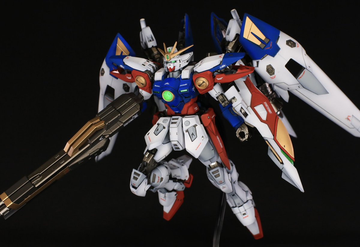 RGウイングガンダムゼロ完成しました✨ RGでは初の全塗装です 外装は黒