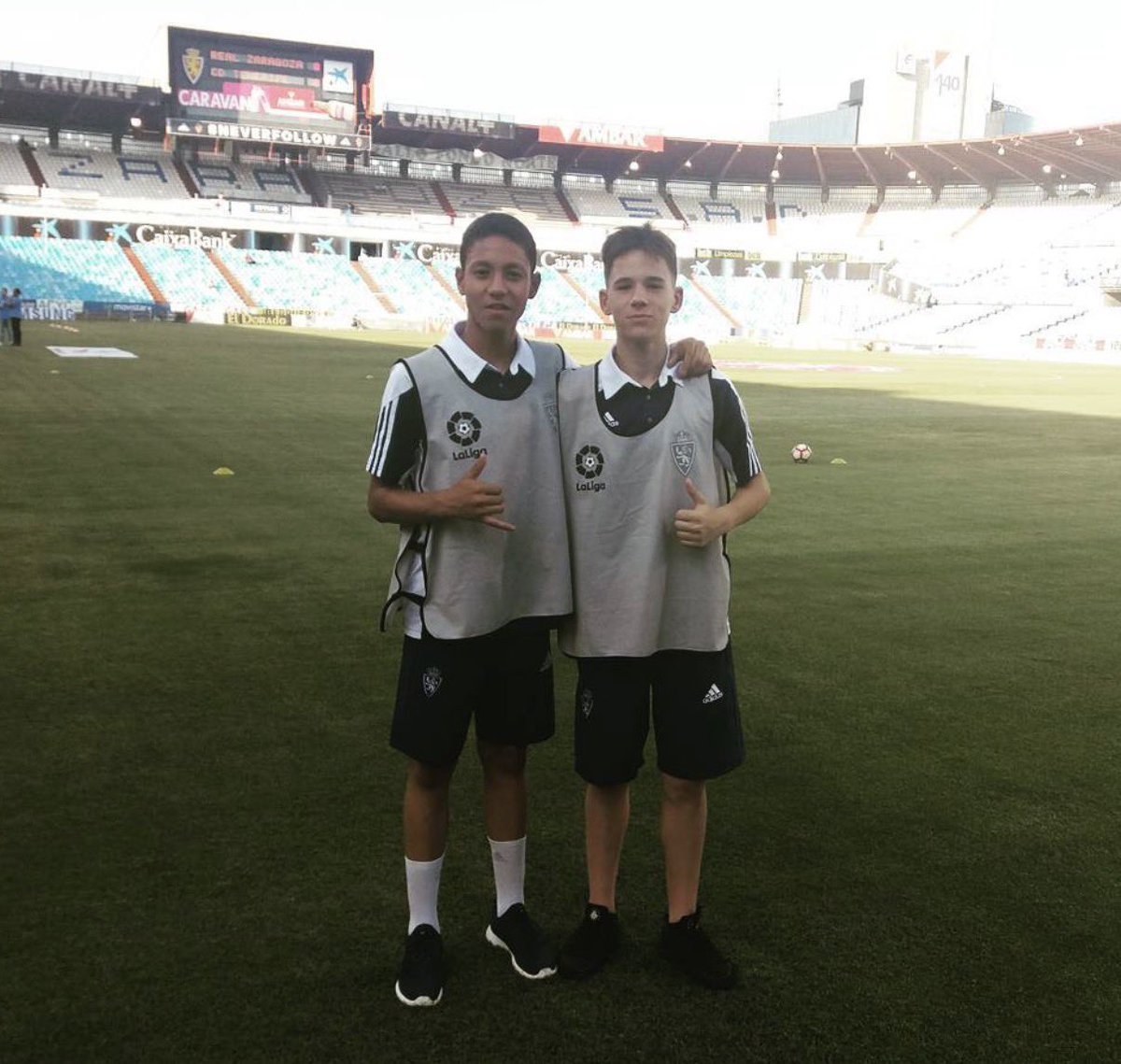 🏆 La Copa del Rey nos deja una historia especial. 

🔝 Dos de los mayores talentos de la generación 2003 del Real Zaragoza podrían jugar en el Ibercaja Estadio.

❌ Ninguno lo hará con la camiseta blanquilla. Esta es la historia de Mateo Mejía (Burgos) y Mikel Serrano (Osasuna)