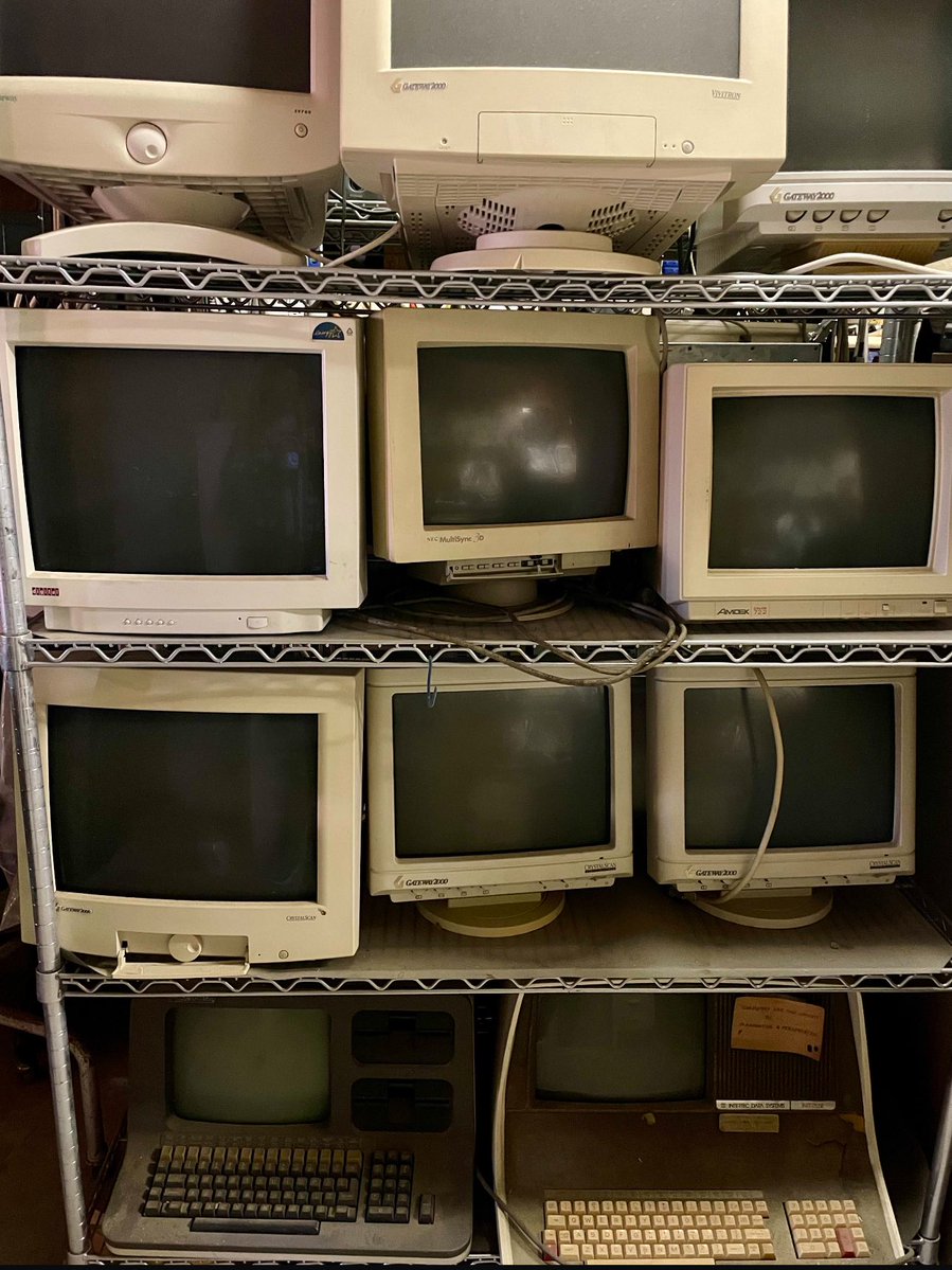KDepater's tweet image. These vintage monitors definitely show their age… but how old are you guys? 😄🖥️ #RetroTech #VintageComputing #OldSchoolVibes #Nostalgia #TechThrowback #Question