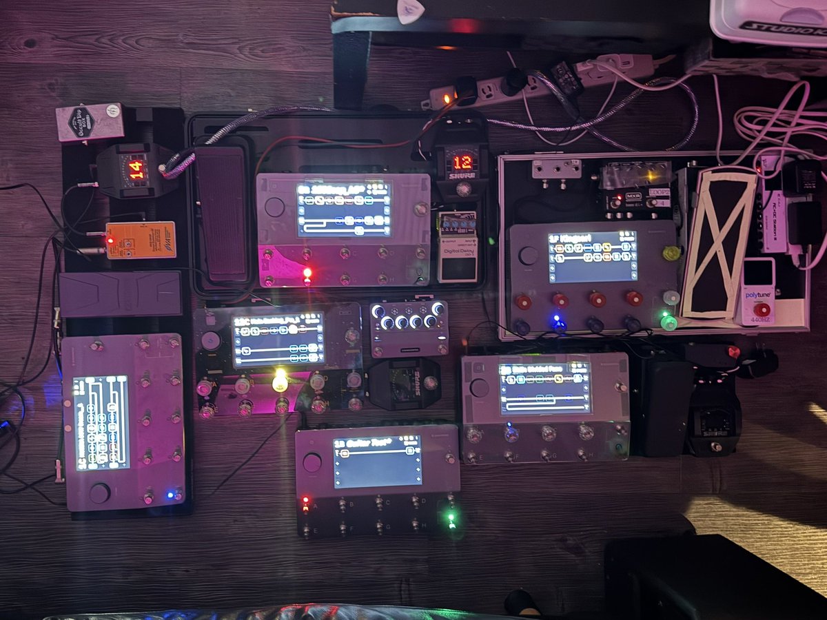 mujinasow's tweet image. 今日は下北のSTUDIO K5でQuad Cortexキャプチャー会してきましタ🦖

同じ機材なのに個性でまくりでした！
音作り奥深過ぎて本当に楽しかったわあああ

#neuraldsp
#quadcortex