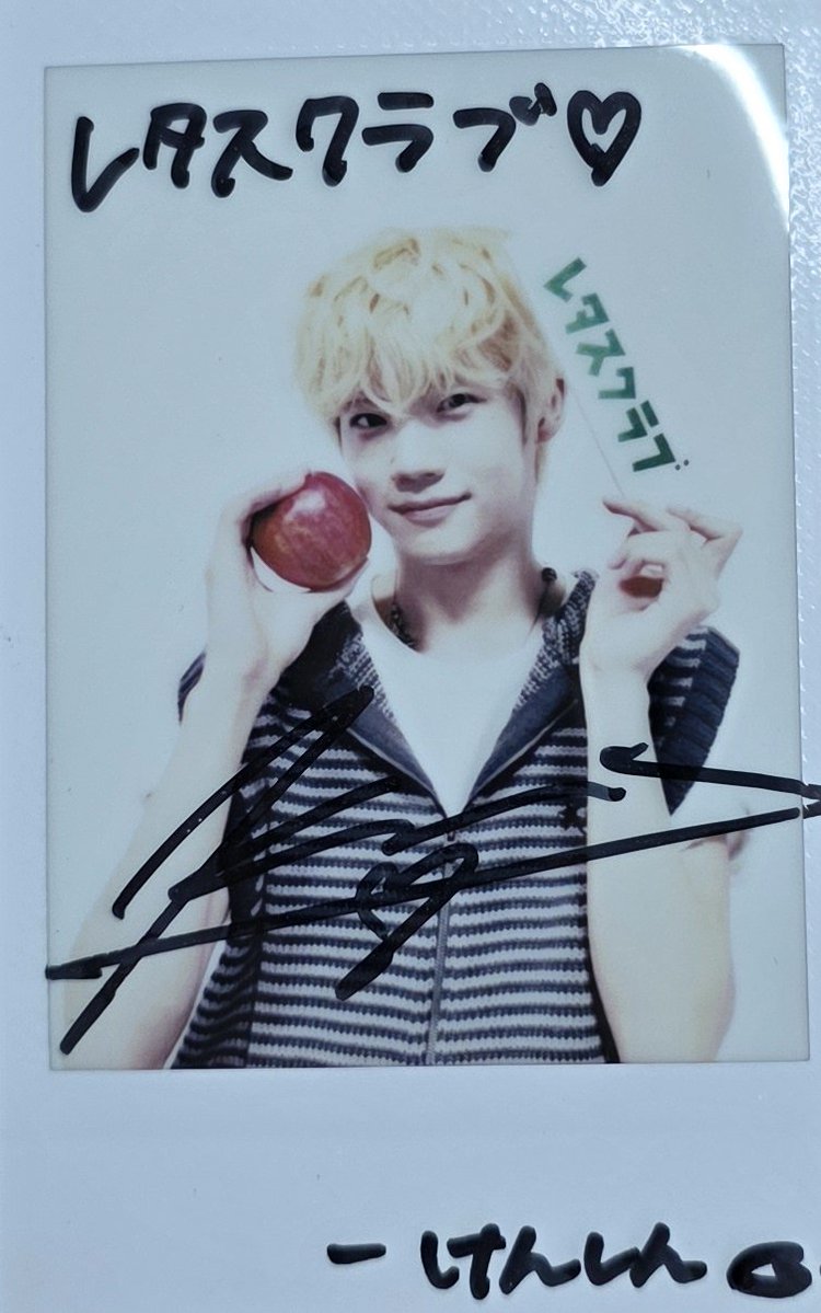 lettuce__club's tweet image. 人気多国籍グループ #CLOSEYOUREYES  
🎂#ケンシン さんインタビュー🆙
「中学生の時にBTS先輩に憧れて…
両親のお陰で今僕はここにいる」
lettuceclub.net/news/article/1…

サイン入りポラを1名様に #プレゼント🎁

応募方法
①@lettuce__club フォロー
②この投稿を🔁

締切12/22㊊23:59
#レタクラコリア