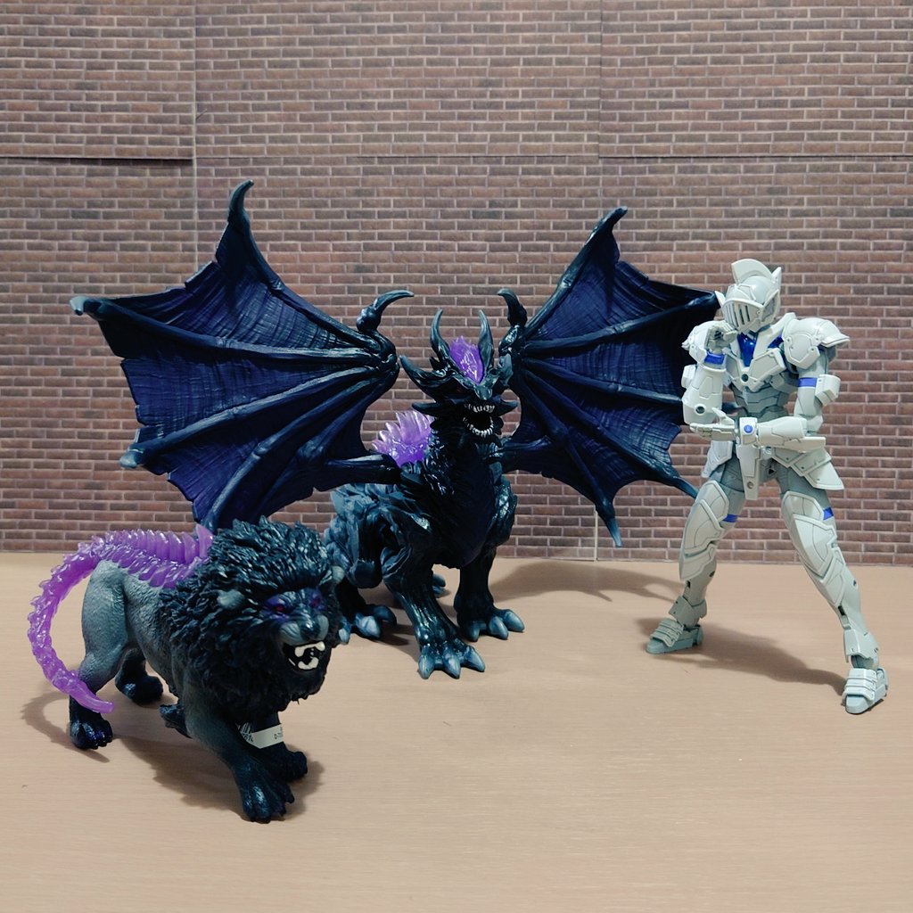 CFasJpf4REJ37ba's tweet image. 尼のブラックフライデーで買った
シュライヒの
シャドウライオン、ドラゴンが着弾
翼のみの可動ですが
造形は悪くないし
オブジェとして十分アリですね〜