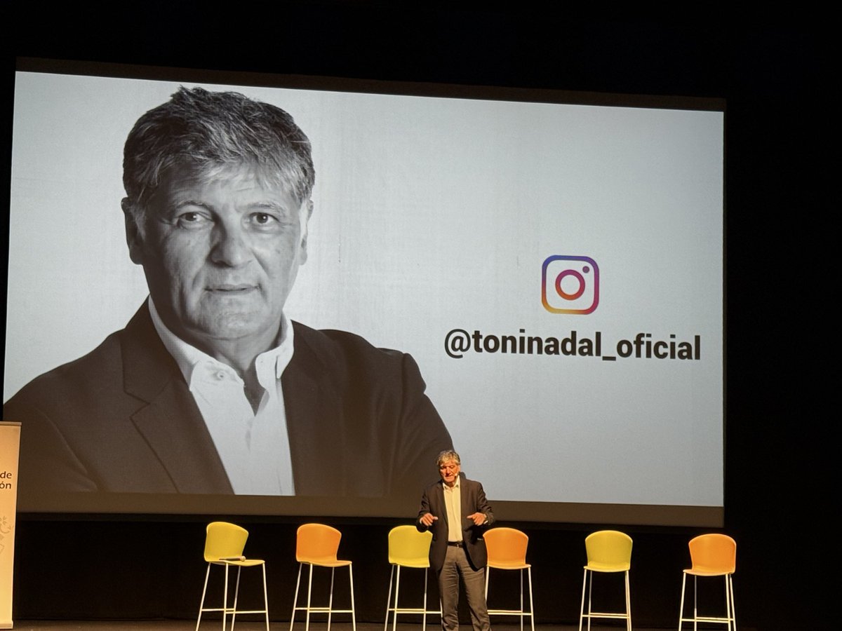 ArribesdeSayago's tweet photo. En la charla organizada por la Dirección Provincial de Educación, con @ToniNadal4 https://t.co/NhglcH96J4