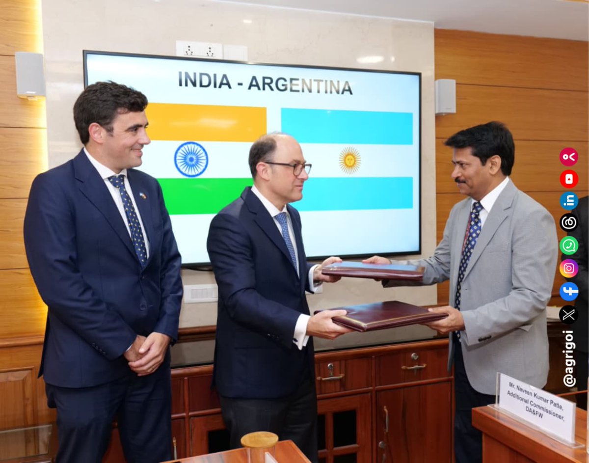 AgriGoI's tweet image. A bilateral meeting between India and #Argentina was held today at Krishi Bhawan, New Delhi, co-chaired by Additional Secretary Dr. P. K. Meherda (DA&amp;amp;FW) and Ambassador Mr Mariano Caucino. The two sides reviewed the progress on key action points.

#agrigoi #IndiaArgentina