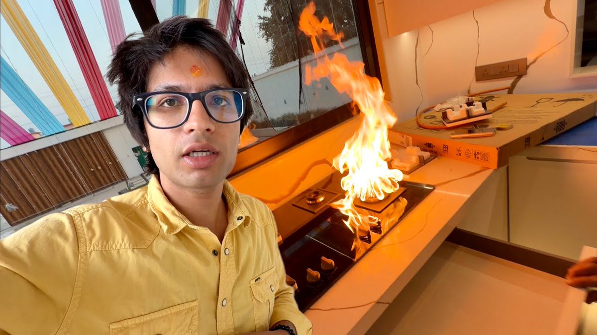 भारत में कोई सबसे चालाक बिजनेसमैन है तो वह अभी सौरभ जोशी है, 

5 ₹10 हजार रुपए का चूल्हा जला करके लाखों रुपए कमाने का बिजनेस आइडिया सभी के पास नहीं है ,