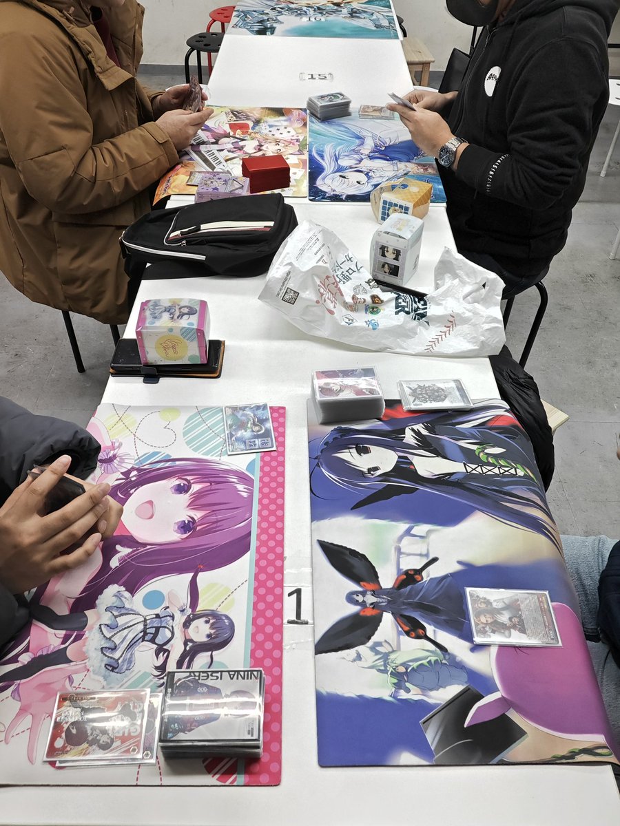 ヴァイスシュヴァルツ 本日開催 「ショップ大会」 参加者4名で、 優勝