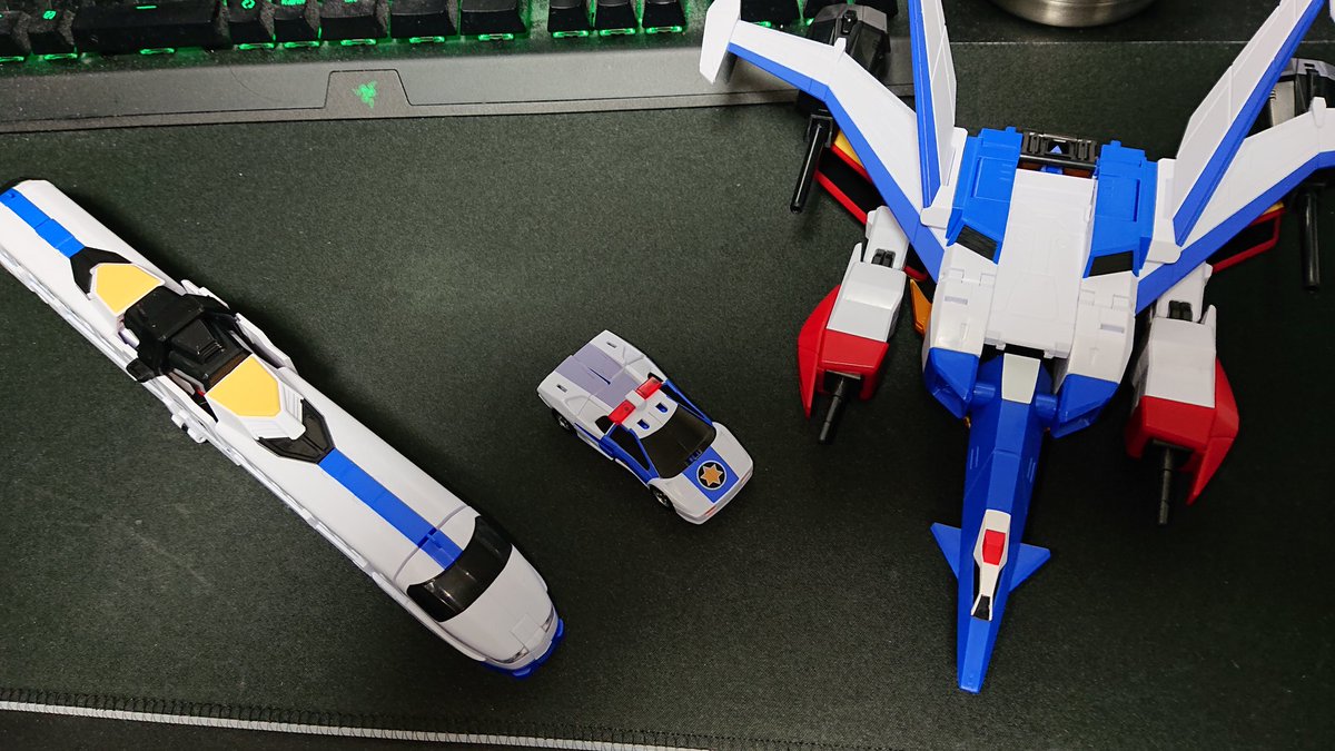 DeltaQuartz's tweet image. 再販のダ・ガーンX届いたー！
かっこよすぎる…