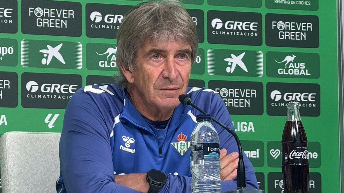 🚨PELLEGRINI OPINA SOBRE EL LANZAMIENTO DE OBJETOS EN EL GRAN DERBI

🔥😯"La rivalidad deportiva debe ser a muerte, pero dentro del campo, no fuera"

❌"Y mucho menos intentar golpear a los jugadores con una botella porque se pueden hacer mucho daño"