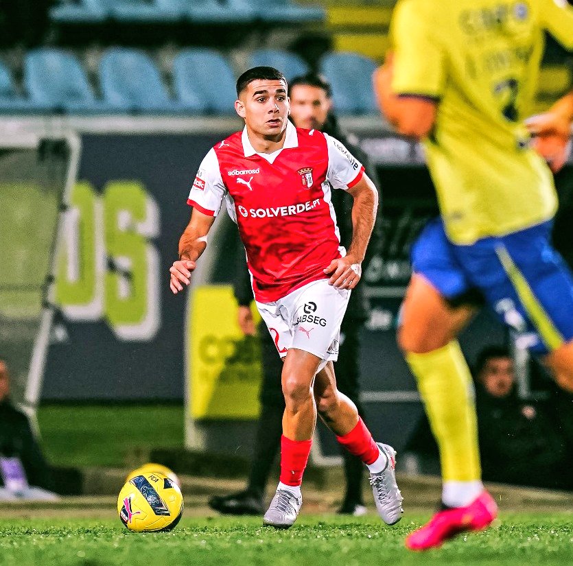 DV7Management's tweet image. 🅰️⚽ Sim, ele também dá assistências 😉

Víctor Gómez &amp;amp; @SCBragaOficial 🇵🇹

#DV7Management #DV7Group