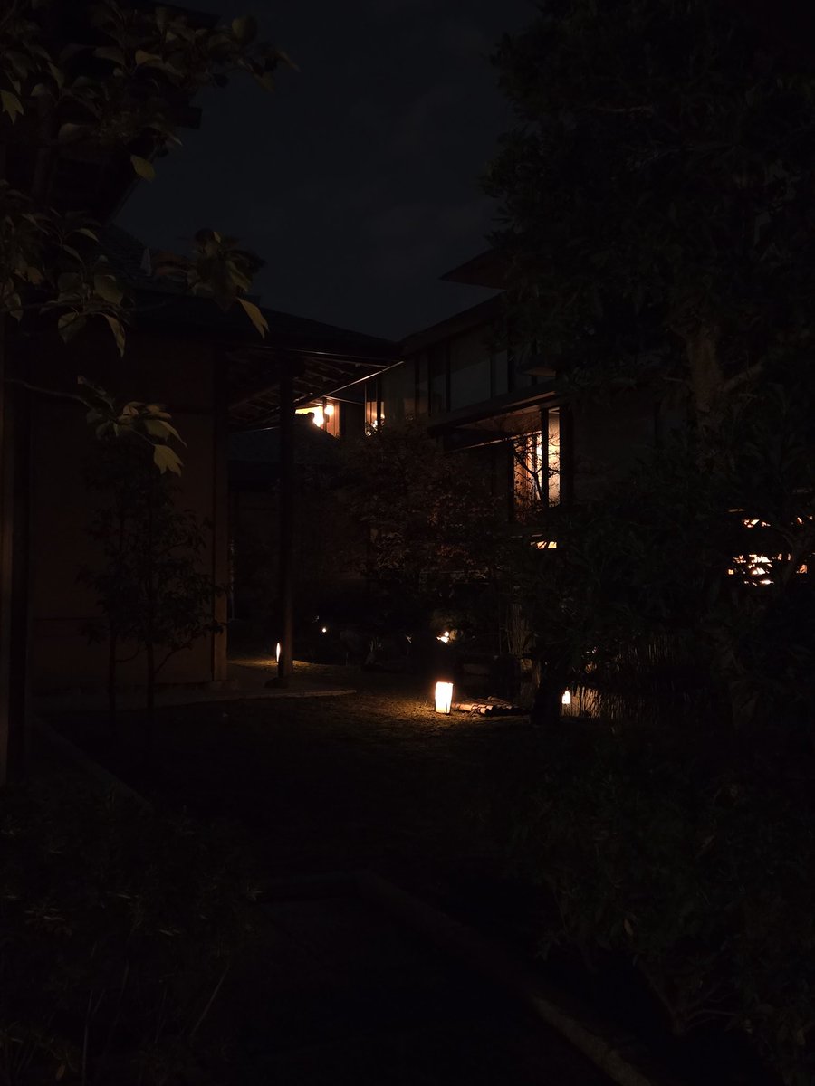 京都って夜はちょっとロマンチックだよね。

<a href="/mettazashi37564/">鮮血A子ちゃん 滅多刺しひろくん</a> ひろくーーーん、こんばんはぁぁぁ！