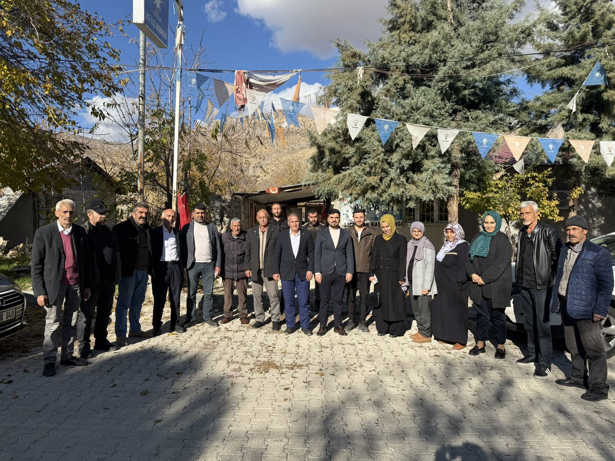 📍Lice 

Teşkilatımızın birlik ve beraberliğiyle Lice İlçe Yönetim Kurulu Toplantımızı gerçekleştirdik.

Sahadaki çalışmalar, mahalle ziyaretleri ve öncelikli hizmet başlıklarımızı masaya yatırdık.

İstişarelerimizin teşkilatımıza ve Lice’mize güç katmasını diliyorum.