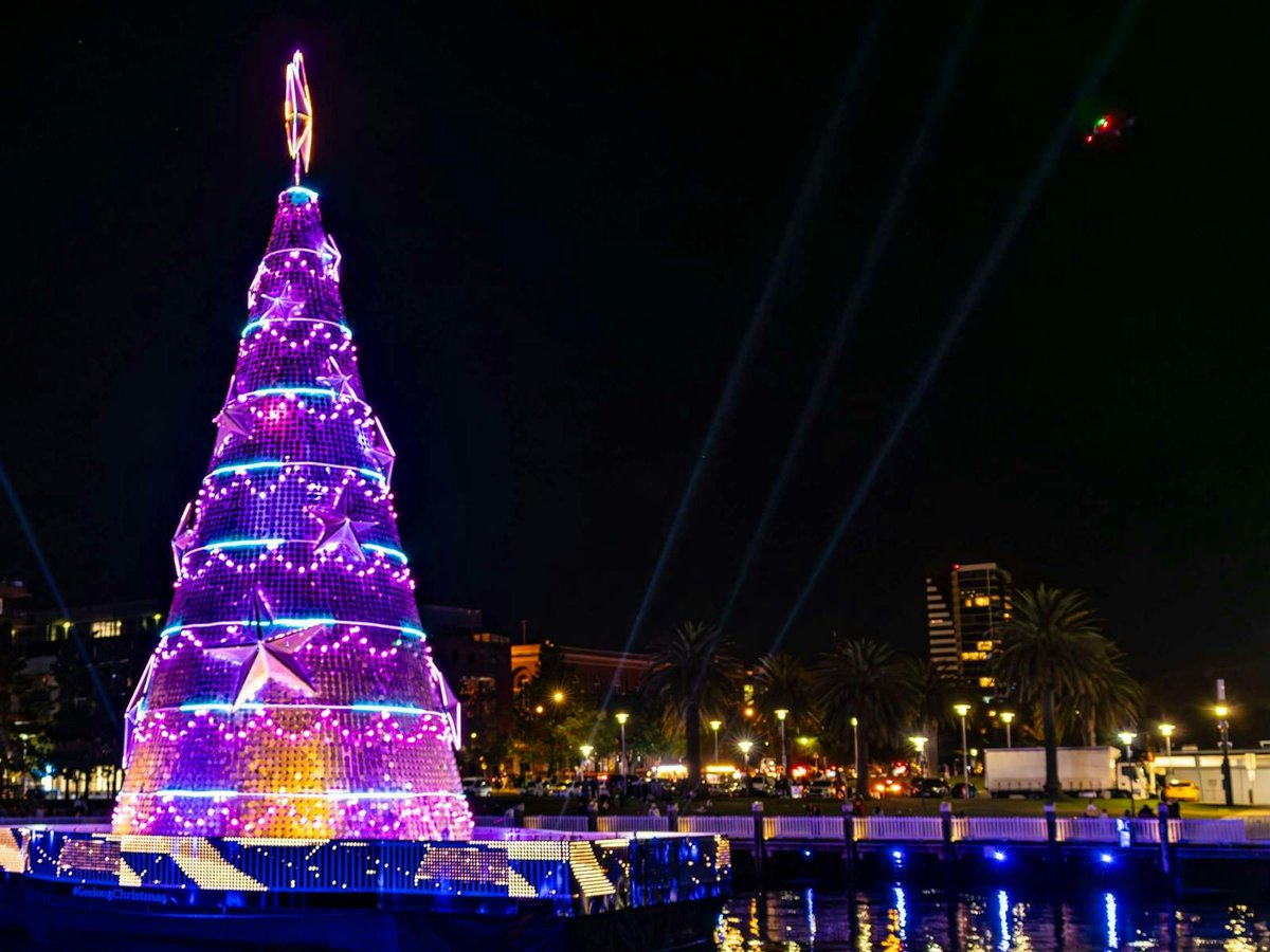 BOTT: Destination Window

@visitMelbourne and @visitVictoria offer Indian travellers a dazzling array of festive experiences in December, transforming the region into a vibrant celebration of Christmas and New Year. The season comes alive with spectacular decorations, immersive