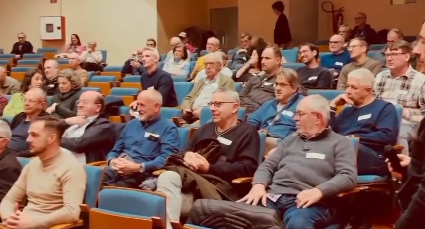 Sol_Flix's tweet photo. 🌟 Estem emocionats d'anunciar que Solflix ha participat a l'Assemblea General d'OECOOP! 🌟

Ha estat una gran oportunitat per compartir experiències, aprendre dels altres i treballar junts en el futur de les cooperatives. Seguim💪🤝

 #Cooperativa #ComunitatsEnergètiques https://t.co/IpZ3vzBakI