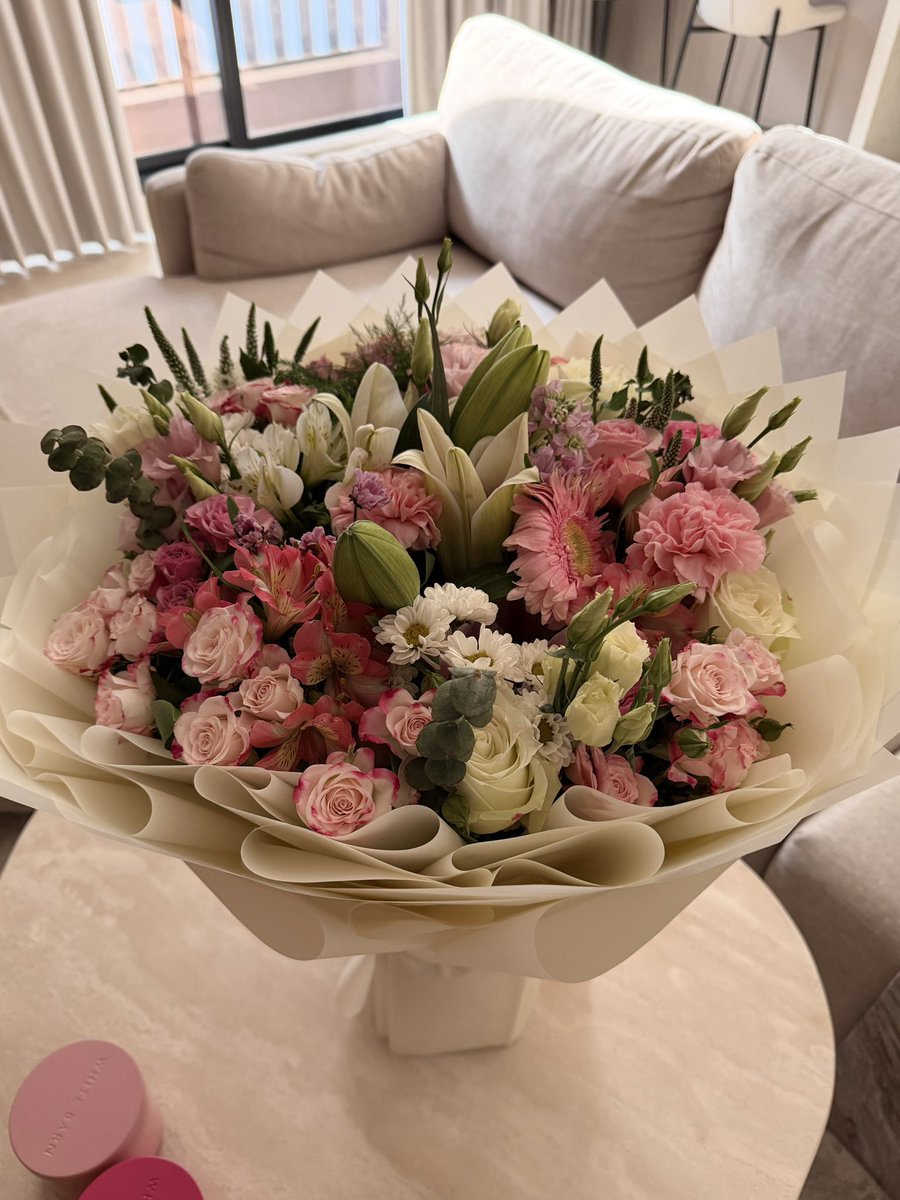 untitledsara's tweet image. ارجع البيت على كذا I'm the luckiest