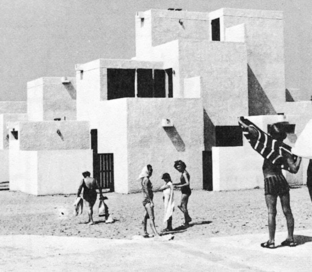 TRES60Blog's tweet image. Les Carrats, conjunto residencial proyectado y construido entre 1968-69 por el arquitecto Georges Candilis en Leucate, Francia.

Fotos de Arnau Roca Massana.

#arquitectura #LesCarrats #GeorgeCandilis #viviendaminima