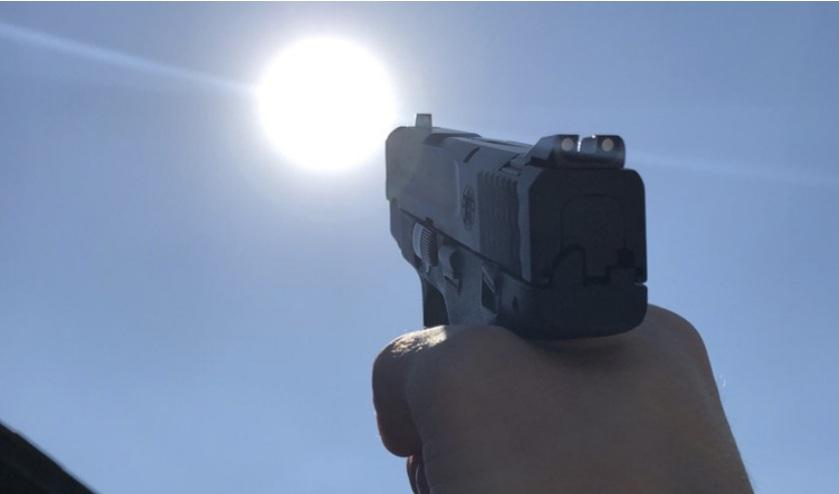 Scomparin_Pedro's tweet photo. Essa galera quando tá muito calor https://t.co/ZMcvmKwVx6