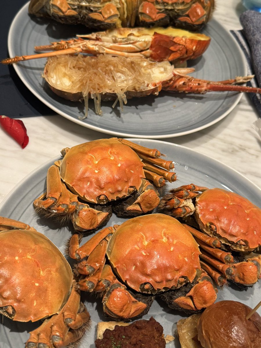 laoadeng's tweet image. 隔～