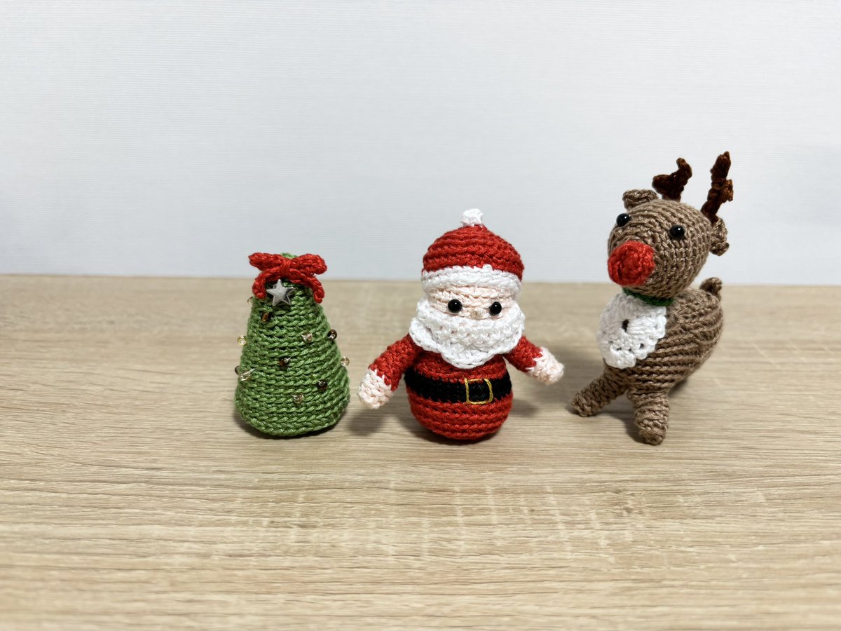 クリスマスツリーの小さなあみぐるみ🎄
販売サイトにアップしたらすぐにサンタクロースとトナカイと一緒に購入していただきました😆
ありがとうございます❣️
#クリスマスツリー
