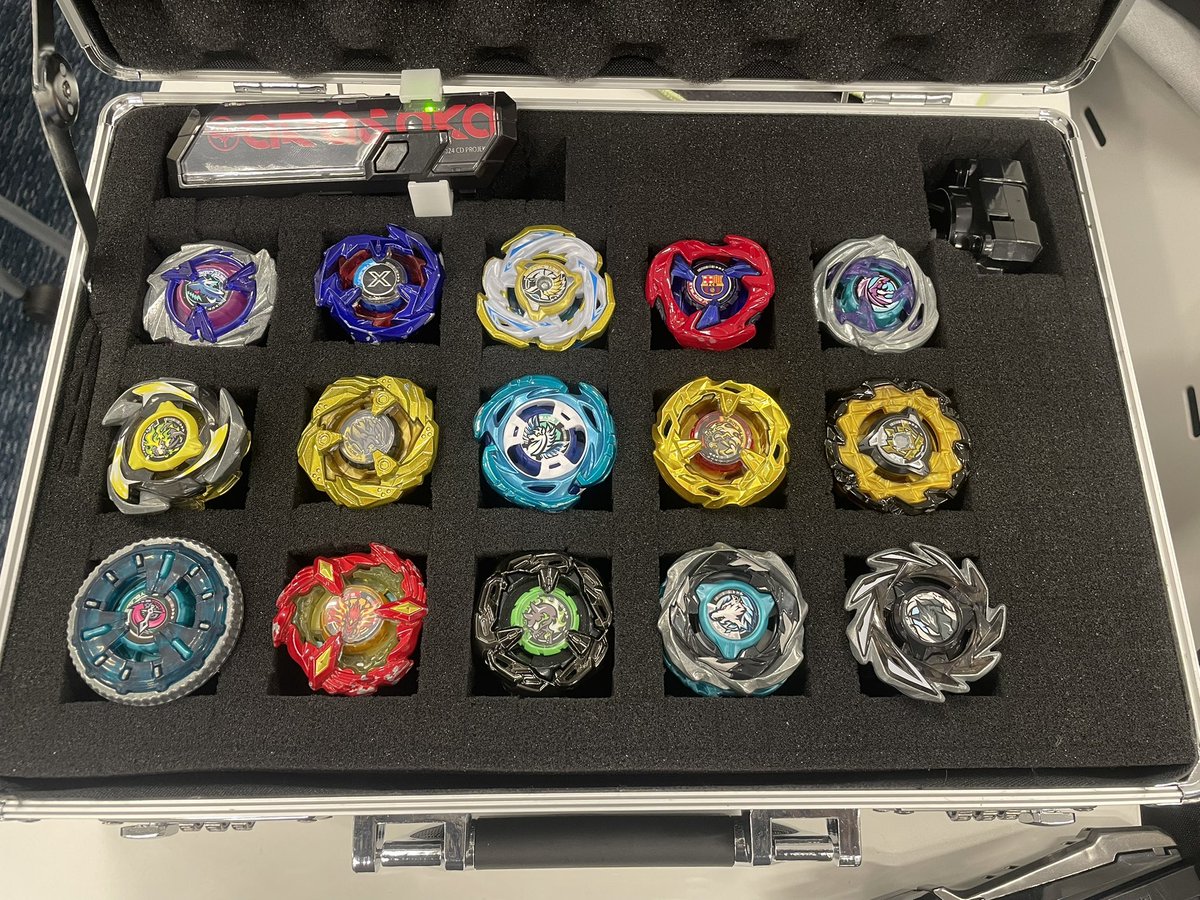Oshima_David's tweet photo. ケース作ったよ〜

#ベイブレードx #ベイブレード #BEYBLADEX #beyblade #ホビーライフ https://t.co/FxqwRDn7vI