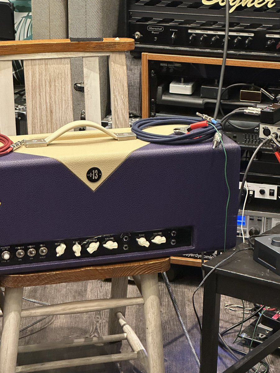 Bmtb_vo's tweet image. STUDIO K5にて
Quad Cortexキャプチャー会
に参加してきました🔥

K5のアンプはもちろん
たけまささん、BASE SHIMOKITA の足立さんのアンプをお借りして音を吸収させていただき贅沢な空間…

機材詳しくないけど、
久しぶりにギターキッズ出来て楽しかった…

#neuraldsp
#quadcortex