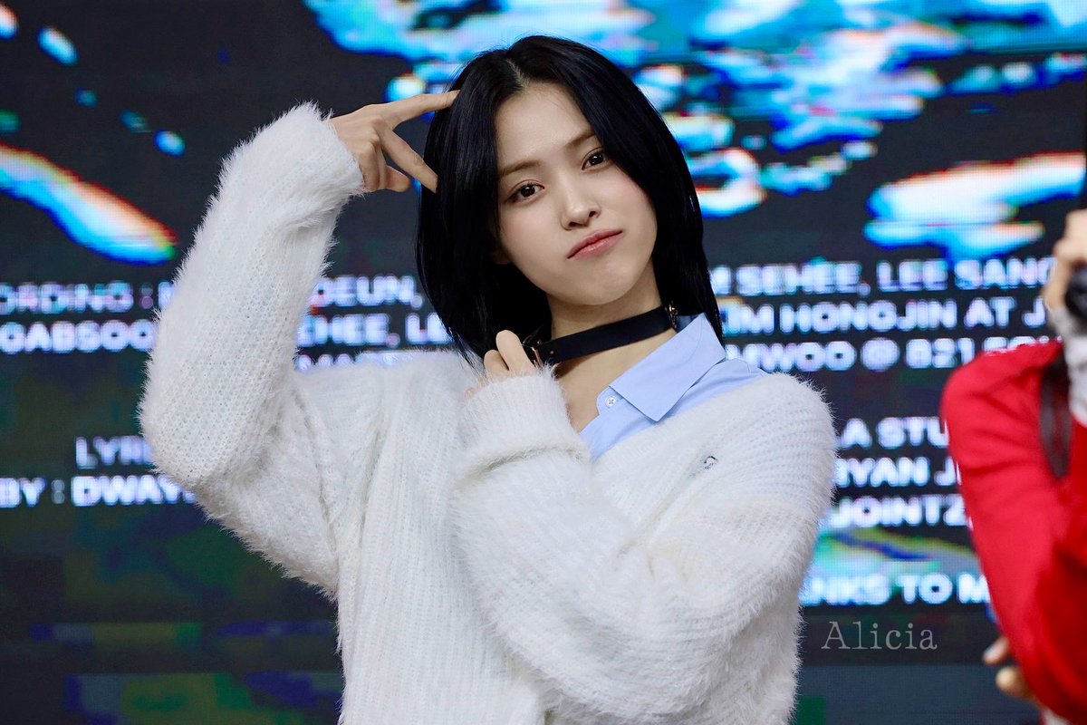 Alicia7R tweet media