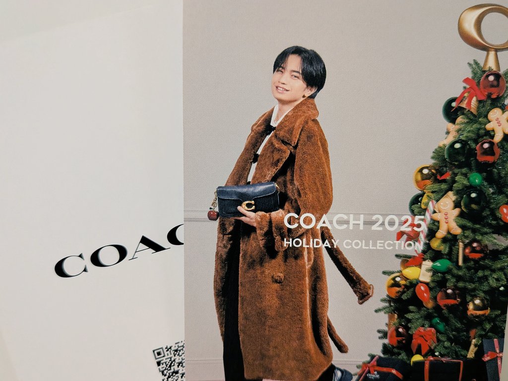 COACHのお店に行っての会話💙 ​私: 冊子ありますか？ お店の方: 冊子