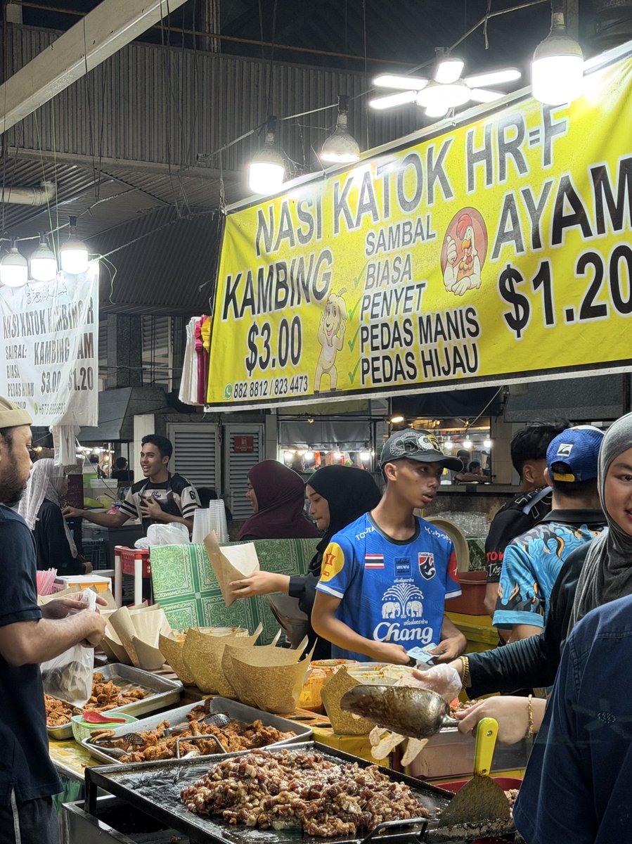 isyrafmagic's tweet image. Nasi Katok 💯