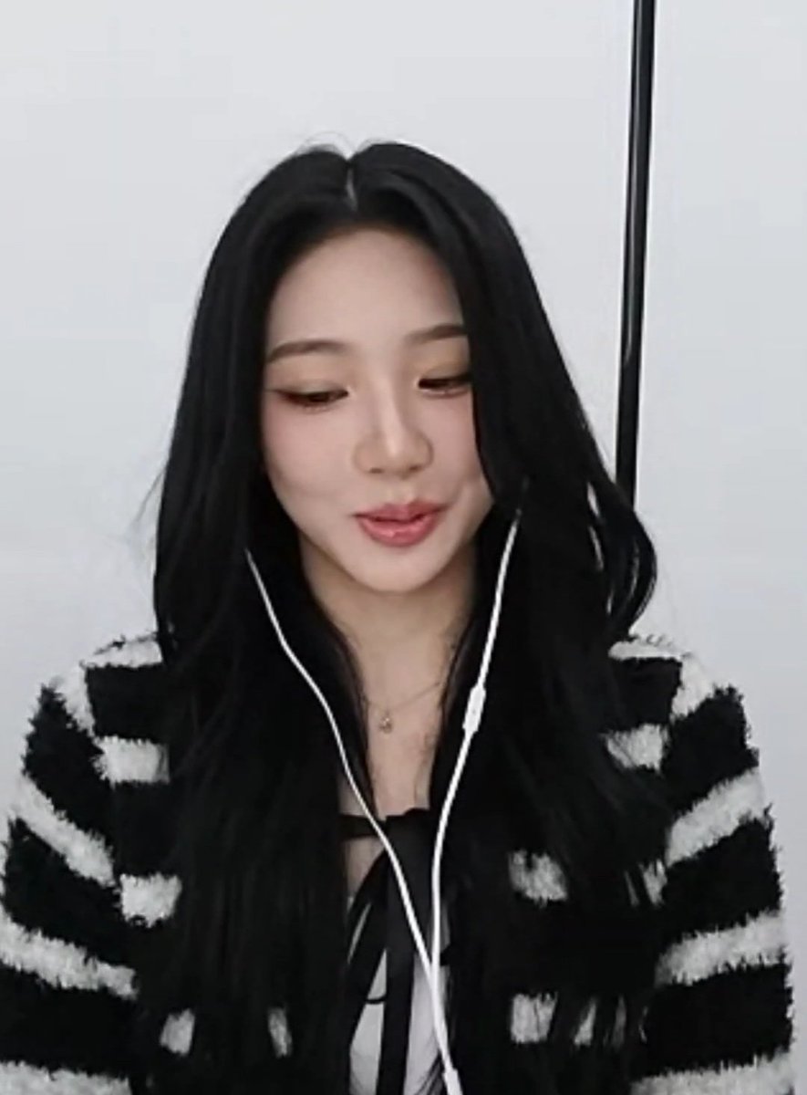 Hyun³⁸¹⁴ 🍉 tweet media