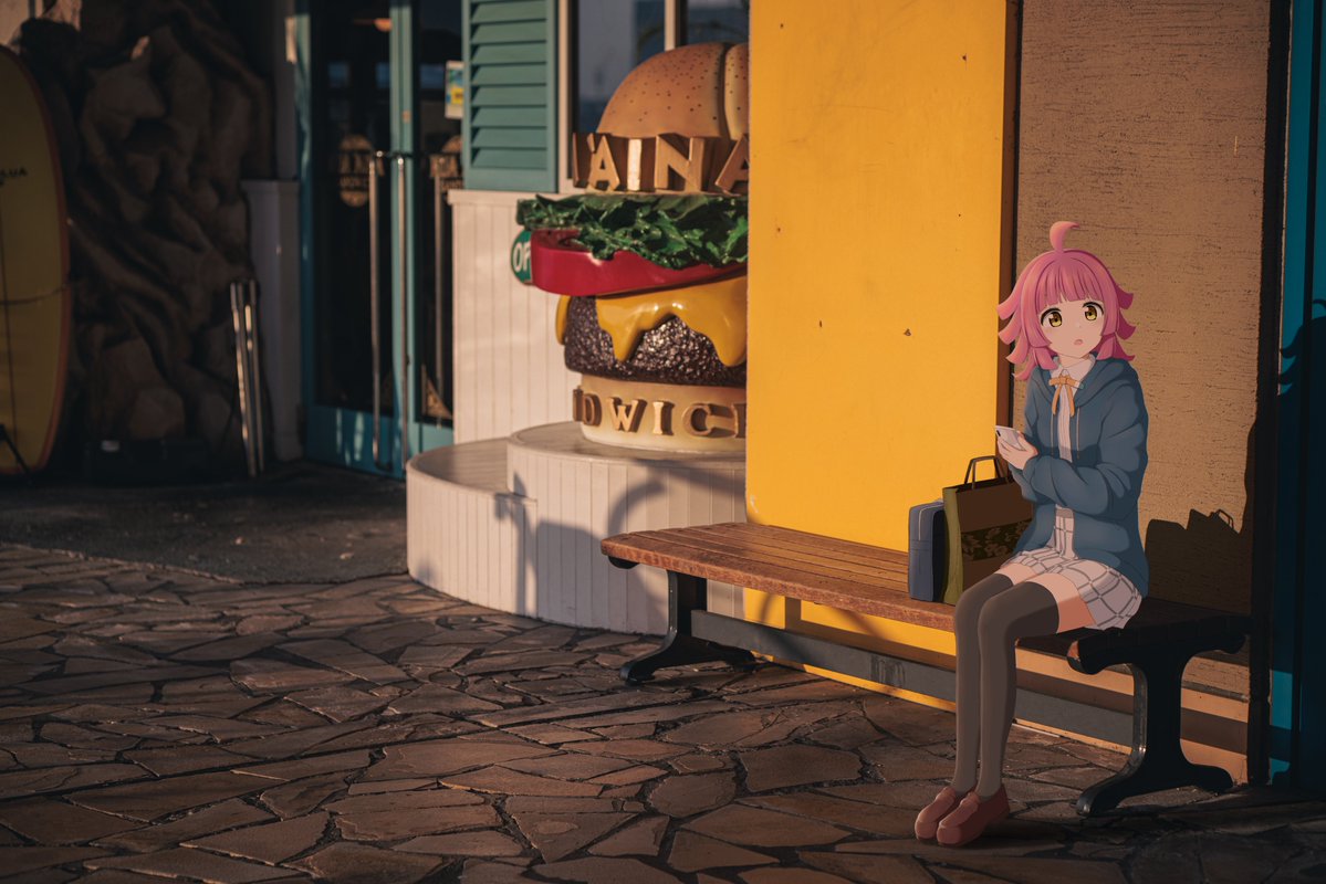 昨年のC105で頒布された虹ヶ咲×臨海副都心合同『OUR CITY, OUR VIEW.』にて、天王寺璃奈のイラストを担当いたしました。 
背景写真提供：take (@ take_SIF )  

素敵な写真と合わせて、ぜひご覧いただけると嬉しいです…！ 
#てれぽむセンター 
#てれぽむ_OCOV