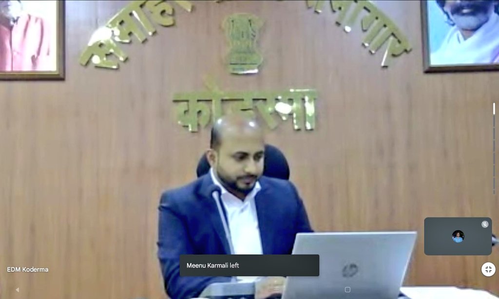 dckoderma's tweet image. आज वीडियो कॉन्फ्रेंसिंग के माध्यम से जन शिकायत कोषांग (MEETA App) के तहत लंबित मामलों की समीक्षा हेतु बैठक आहूत कर जिले के विभिन्न विभागों से संबंधित लंबित आवेदनों की विस्तृत समीक्षा की। साथ ही जन शिकायत पोर्टल पर प्राप्त आवेदनों की नियमित मॉनिटरिंग, गुणवत्तापूर्ण निष्पादन तथा…