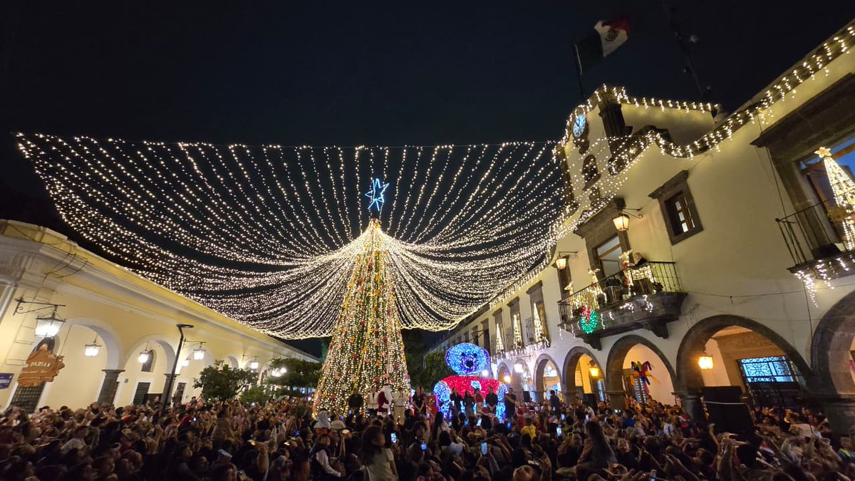Tlaquepaque pone luz a la Navidad; 5 mil personas acuden al encendido del árbol
horizontes365.com/single-post.ph…