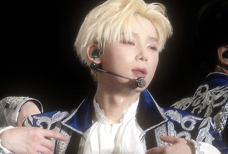 _ksn_r's tweet image. 이런 천사 같은 얼굴로
같이 지옥가자 하면
무조건 따라가지
아마 나말고 6명 정도?도 같이 따라갈 듯